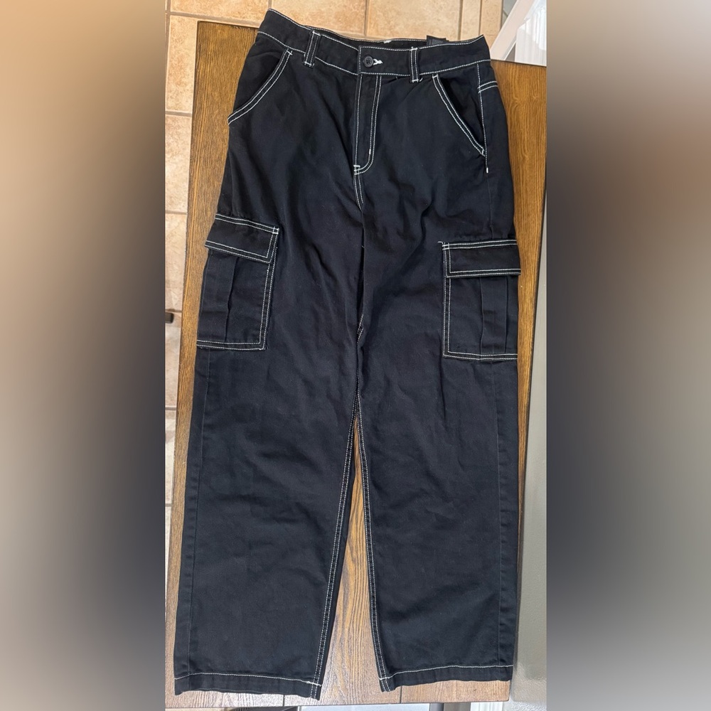 H&M size 4 Divided black w white contrast stitching Cargo Pants